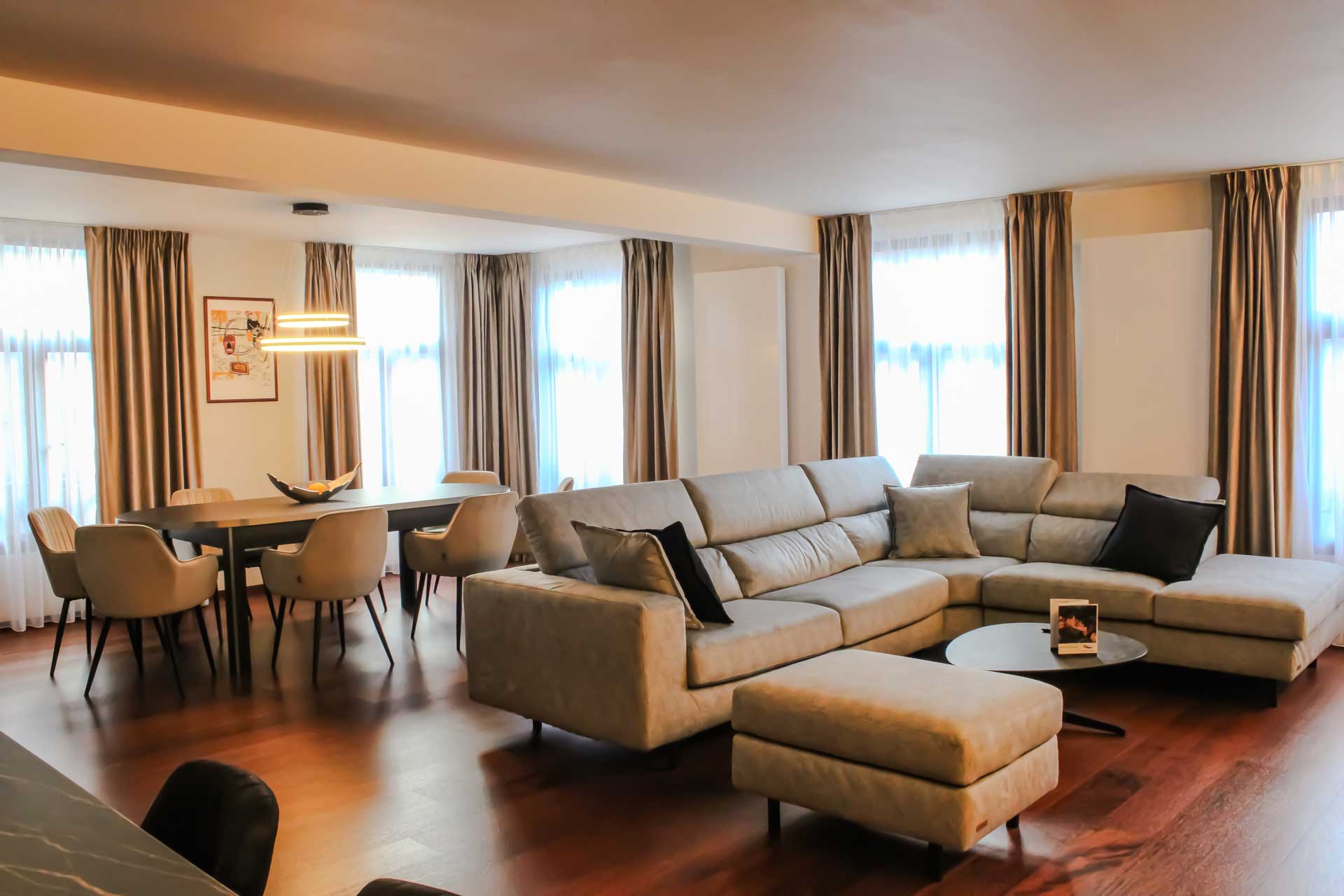 Suite Van Dyck, Botanique Suites Antwerp